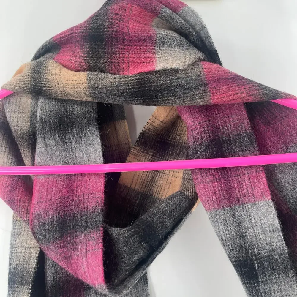 HIGHLAND HOUSE Scarf 5% Cashmere 95% Lambswool Plaid NWT Touch of Cashmere